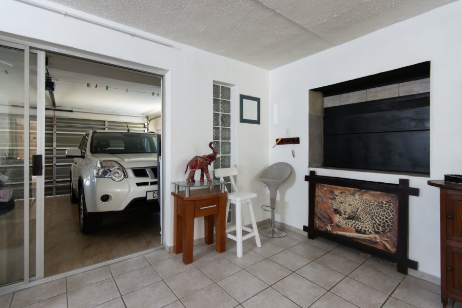 3 Bedroom Property for Sale in Cayman Beach Western Cape